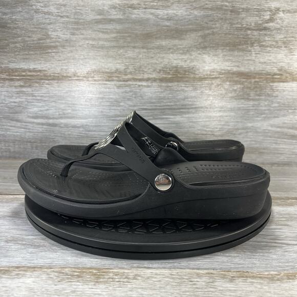 Crocs Women’s Sanrah Beveled Circle Flip Flop Thong Sandals Size 9 - Picture 1 of 10